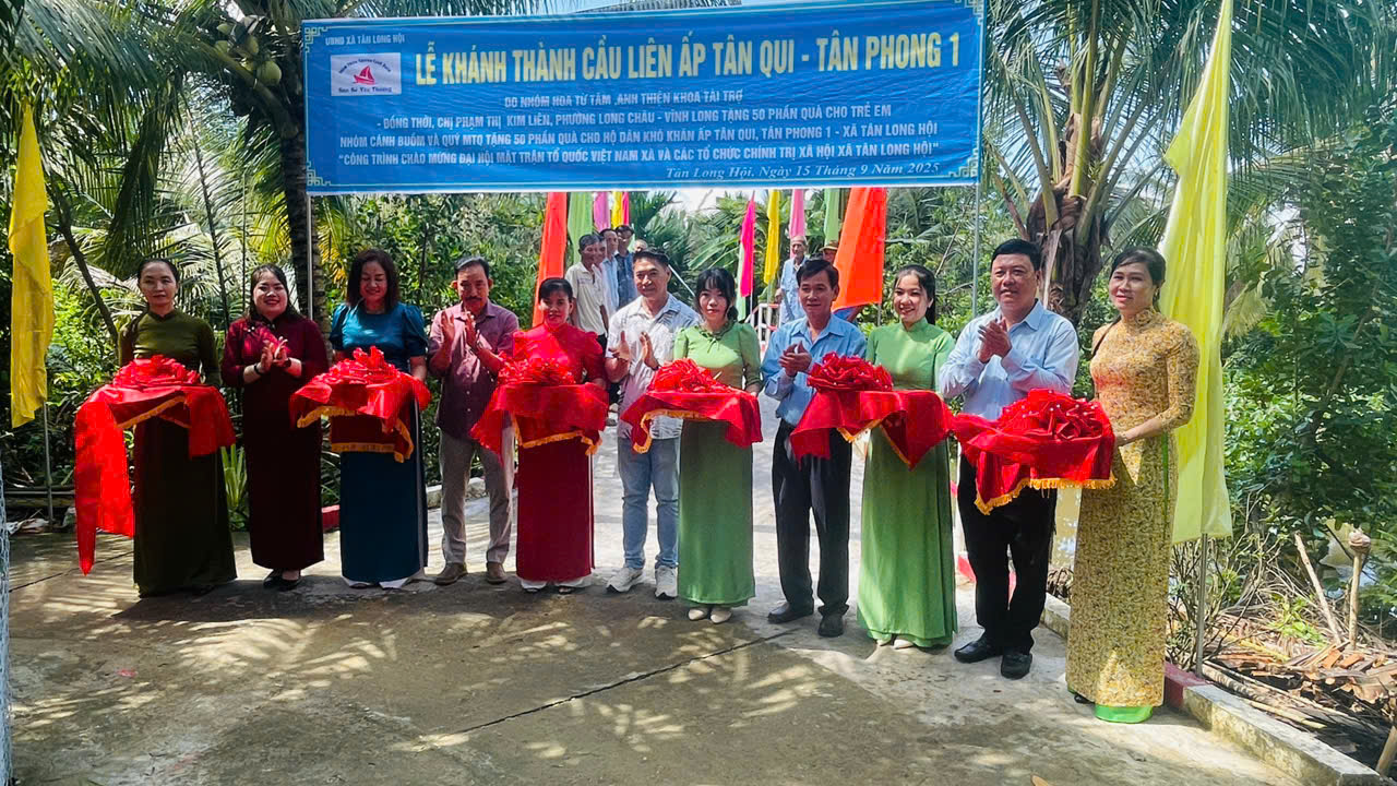Khánh thành cầu liên ấp Tân Qui - Tân Phong 1